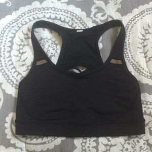 Black lululemon sports bra